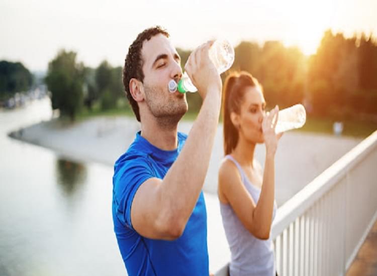 You Should Bring to the Gym and Refreshing Drinks for Your Health